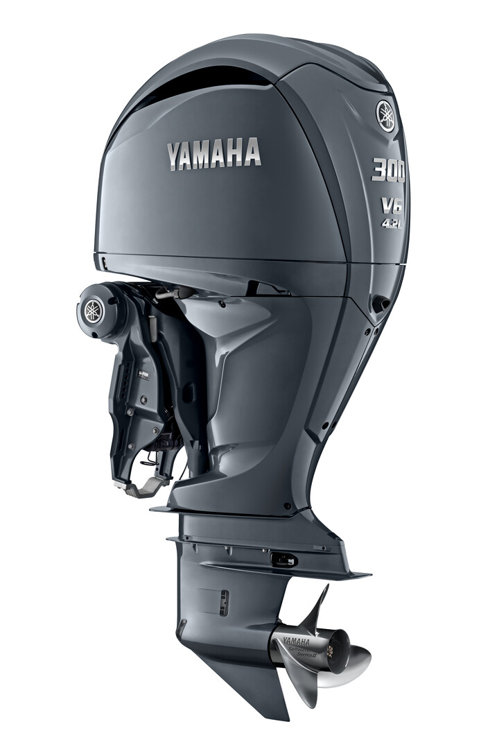 F300XCB Yamaha High Horsepower Four Stroke 300 HP Ultra-Long Shaft, Digital Electronic Control